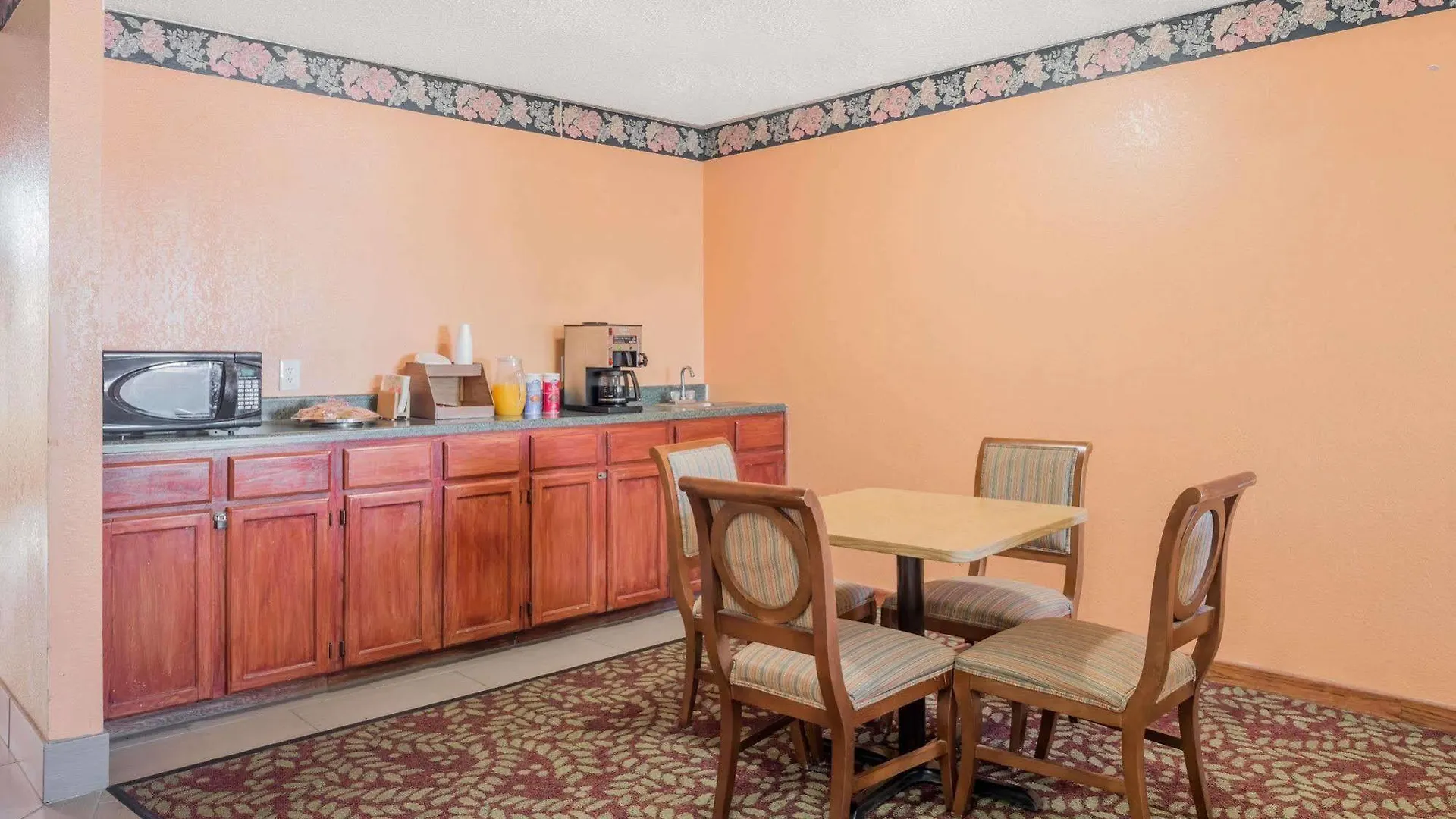 Knights Inn Ferguson Mo Saint Louis Stati Uniti